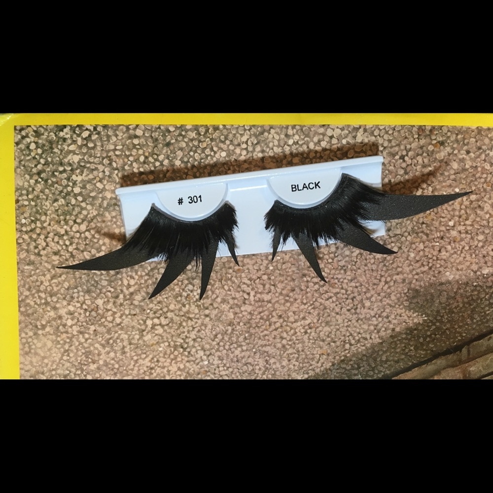 Handmade custom paper lashes Festival! Drag! Club! Funnn!💄